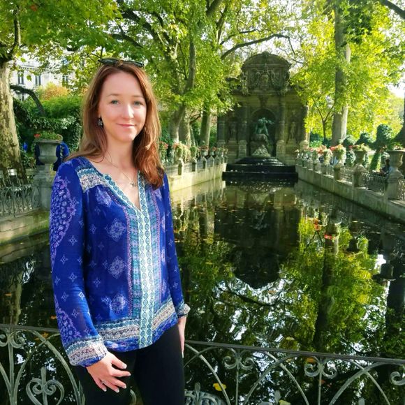 Meet your Posher, Christie - Picture 1 of 1